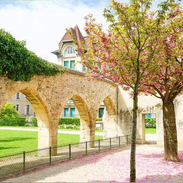 DÉCOUVERTE DES SQUARES